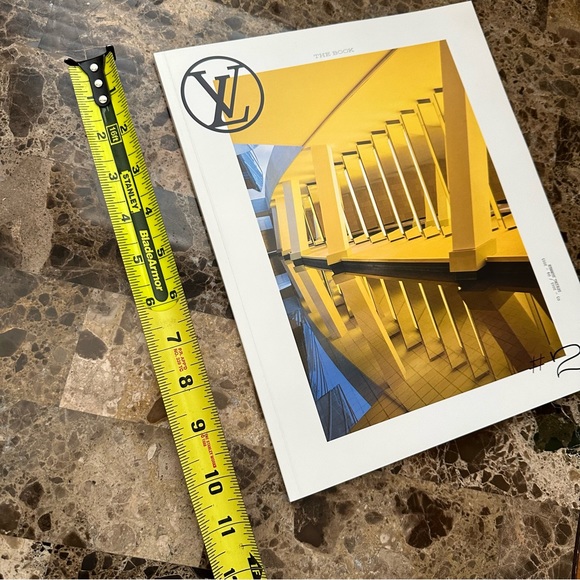 Authentic Louis Vuitton 2015 Spring Summer Book - Picture 12 of 12